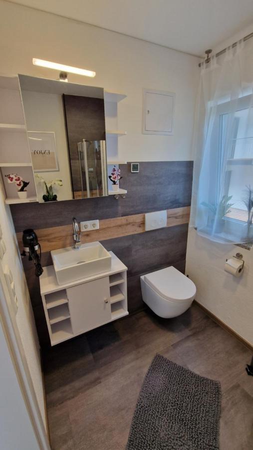 Appartment-Ferienwohnung Mit Kueche, Bad, Kostenlos Wlan, Modern Eingerichtet ローディング エクステリア 写真