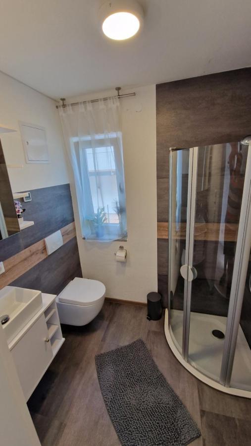 Appartment-Ferienwohnung Mit Kueche, Bad, Kostenlos Wlan, Modern Eingerichtet ローディング エクステリア 写真