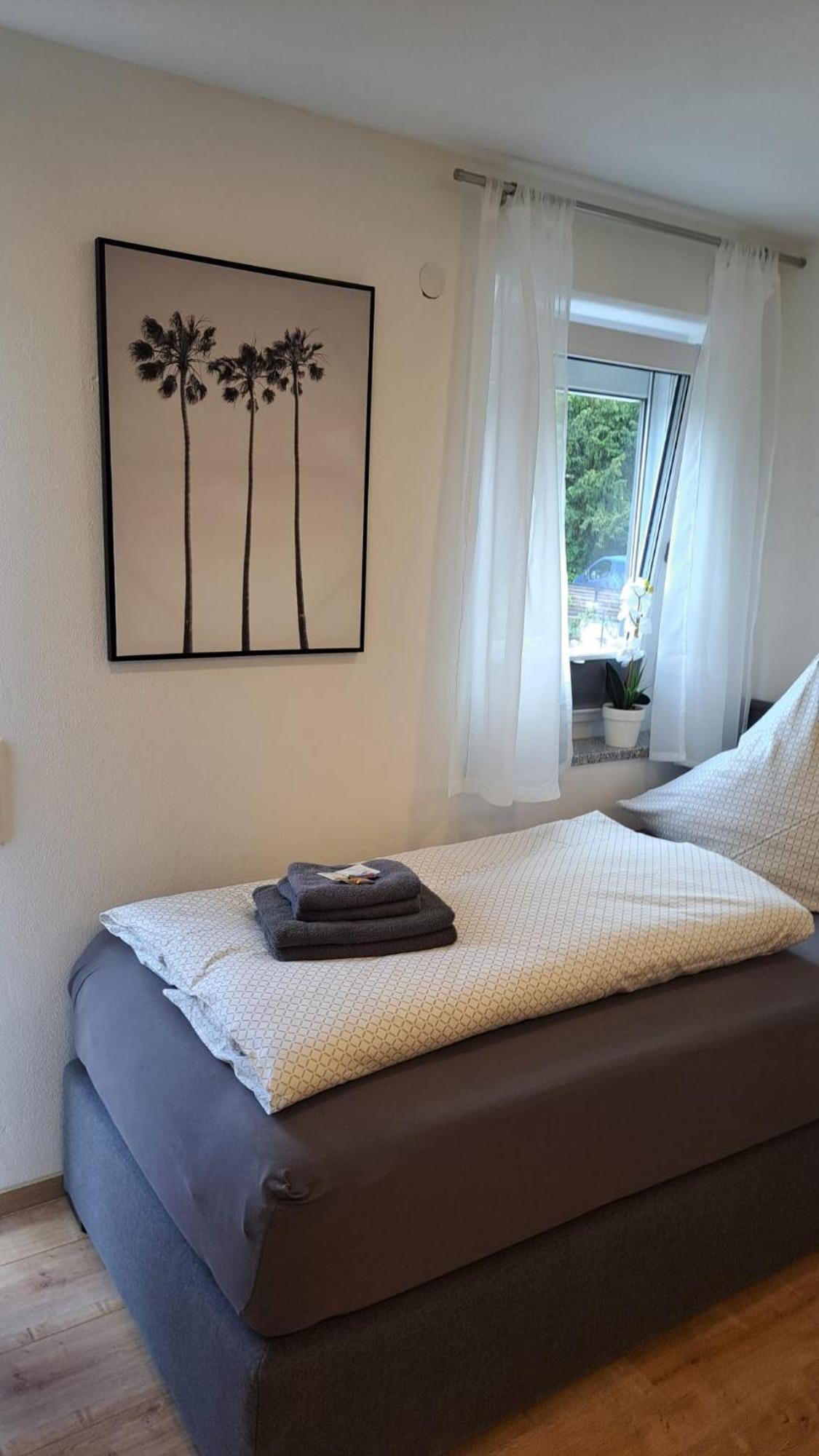 Appartment-Ferienwohnung Mit Kueche, Bad, Kostenlos Wlan, Modern Eingerichtet ローディング 部屋 写真