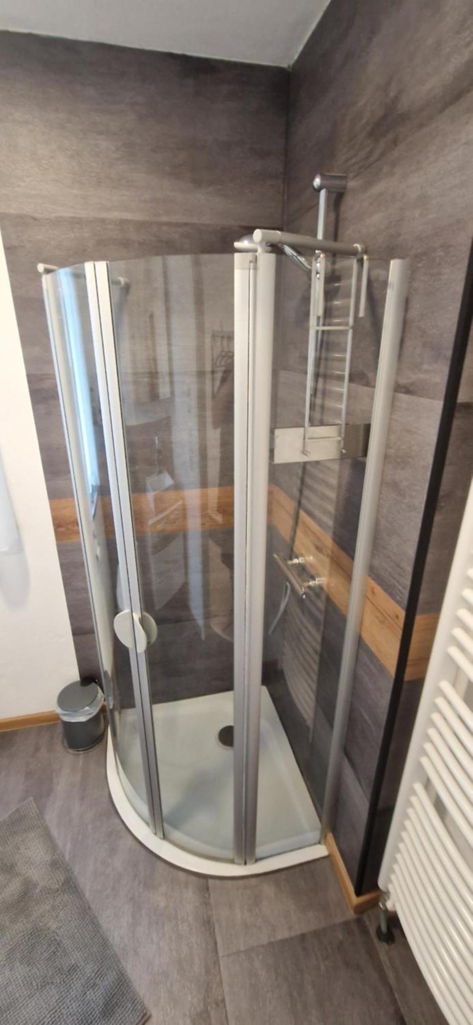 Appartment-Ferienwohnung Mit Kueche, Bad, Kostenlos Wlan, Modern Eingerichtet ローディング エクステリア 写真